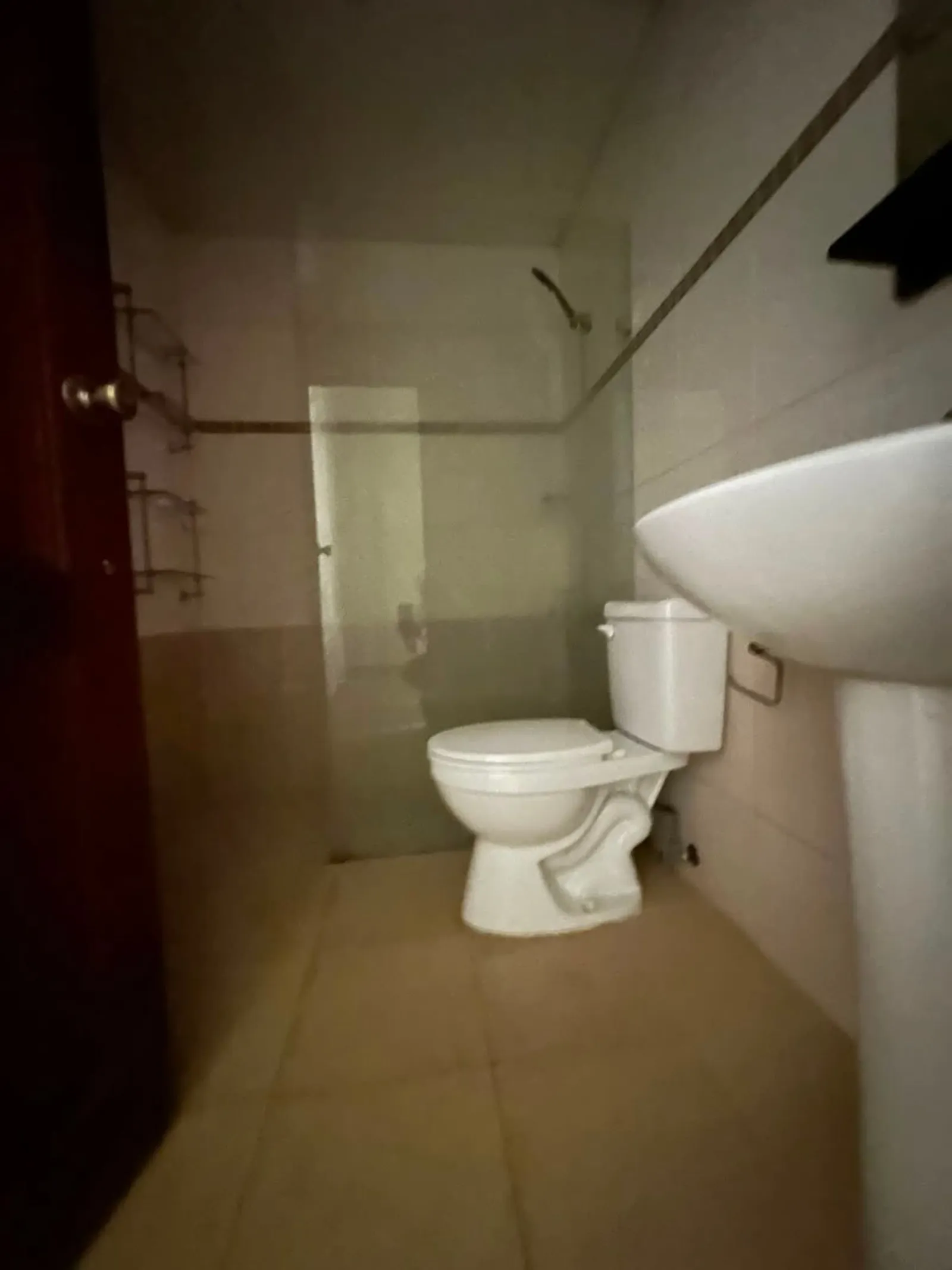Large 3 BR, 2.5 BA, 2 Parking Apartment, photo 4